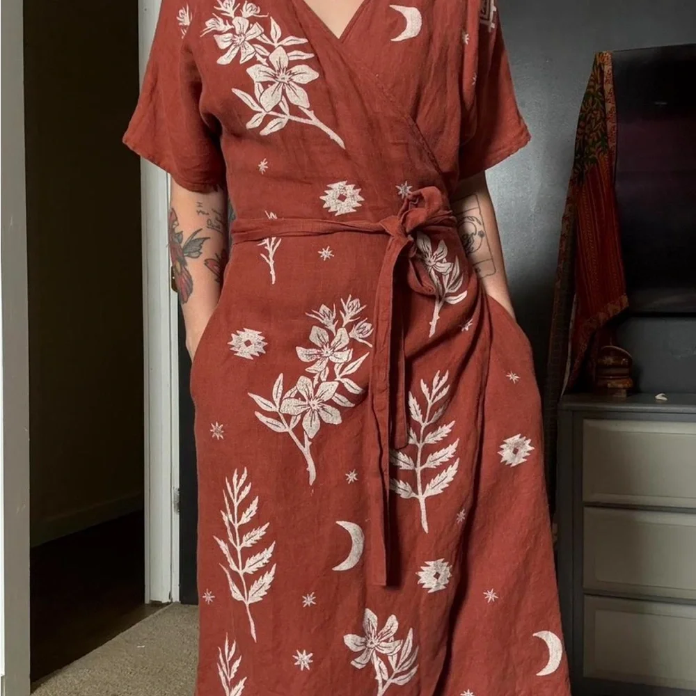 SISTER NETTLE - Picture 4 of 6